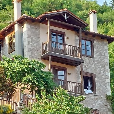 Maisonette Korfes-Κορφές-Μ Δύο Αυτόνομοι Όρoφοι Της Βίλας Κορφές Για Οικογένειες Και Μικρές Παρέες Karpenisi Bagian luar foto