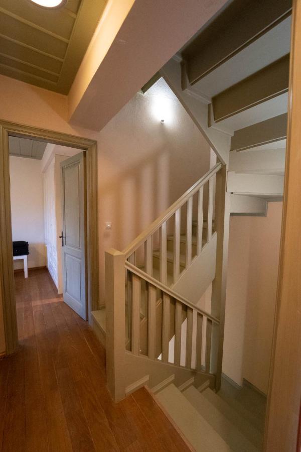 Maisonette Korfes-Κορφές-Μ Δύο Αυτόνομοι Όρoφοι Της Βίλας Κορφές Για Οικογένειες Και Μικρές Παρέες Karpenisi Bagian luar foto