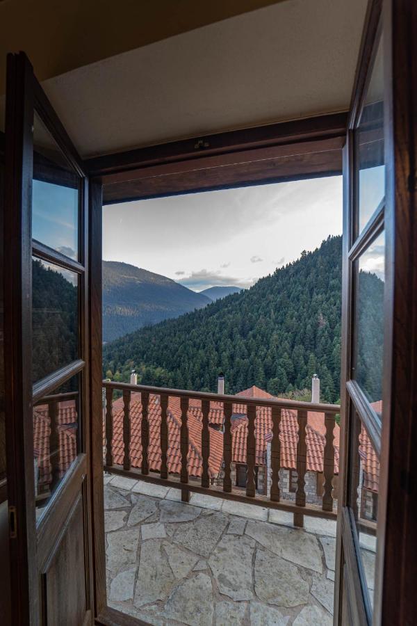 Maisonette Korfes-Κορφές-Μ Δύο Αυτόνομοι Όρoφοι Της Βίλας Κορφές Για Οικογένειες Και Μικρές Παρέες Karpenisi Bagian luar foto