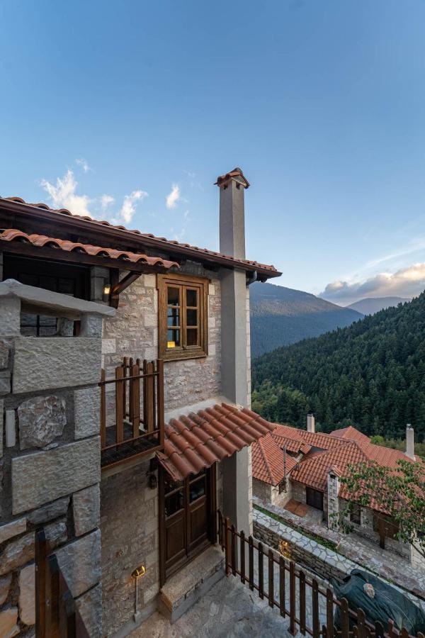 Maisonette Korfes-Κορφές-Μ Δύο Αυτόνομοι Όρoφοι Της Βίλας Κορφές Για Οικογένειες Και Μικρές Παρέες Karpenisi Bagian luar foto